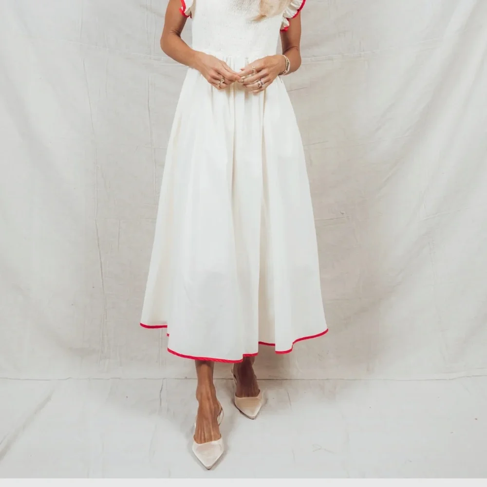 Elegant White Midi Dress with Red Trim Piper & Scoot Midgley - Picture 1 of 7